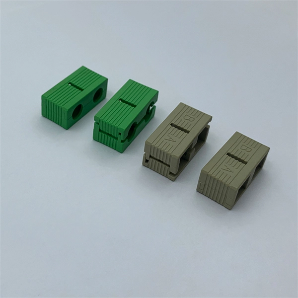 Installation method of brackets in cable trays